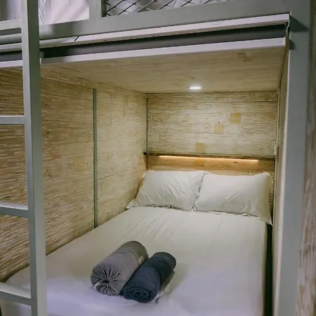 Dormitory At Semadi Living