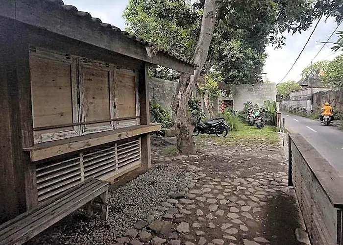 Near Bali Zoo Hostel *
